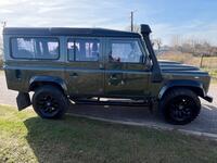 LAND ROVER DEFENDER 110