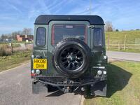 LAND ROVER DEFENDER 110