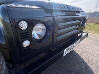 LAND ROVER DEFENDER 110