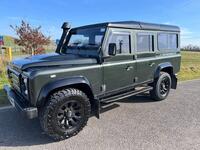 LAND ROVER DEFENDER 110