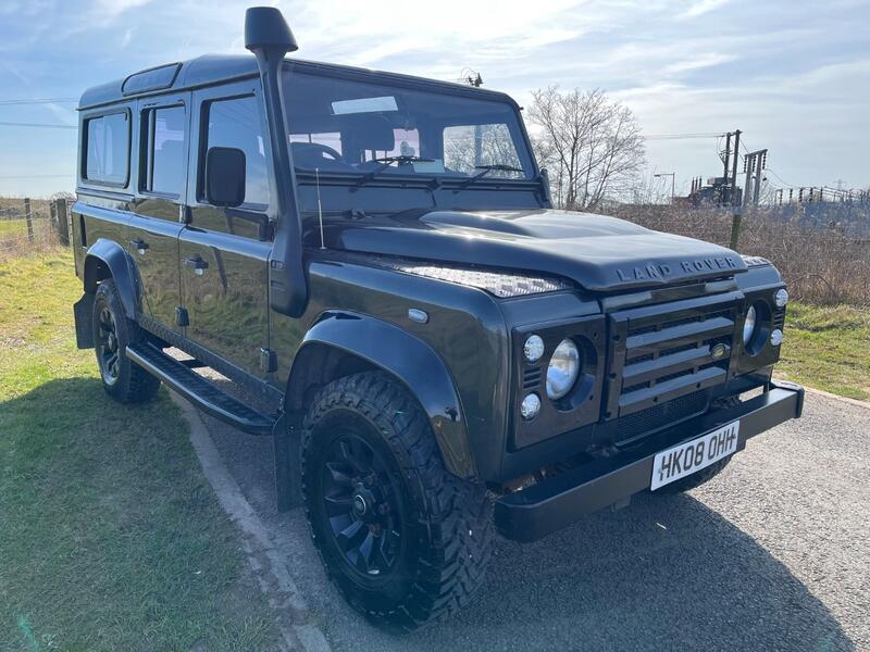 LAND ROVER DEFENDER 110
