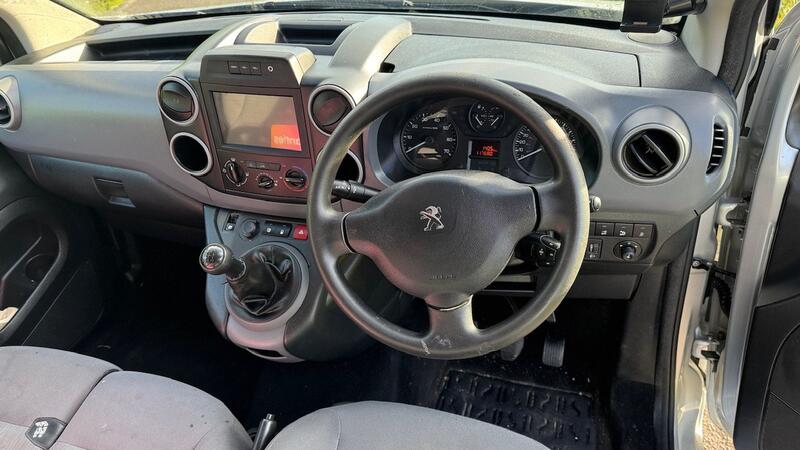 PEUGEOT PARTNER
