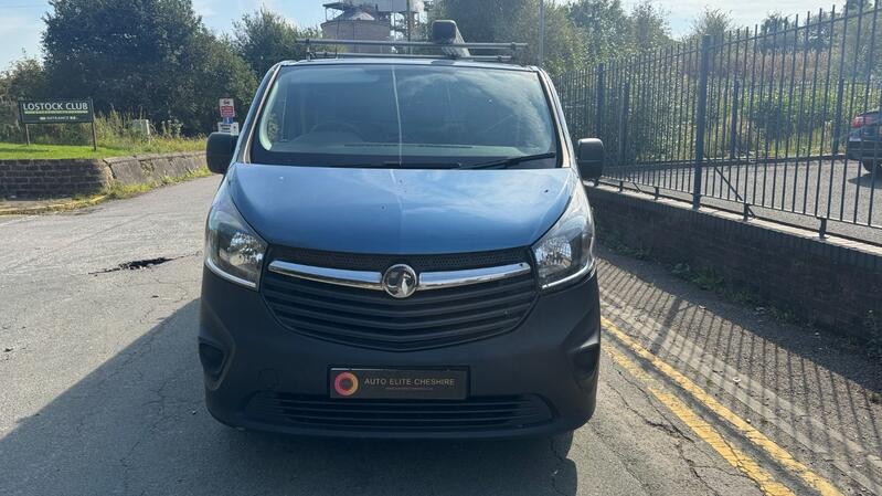 VAUXHALL VIVARO
