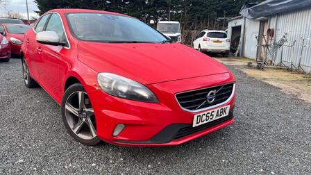 VOLVO V40
