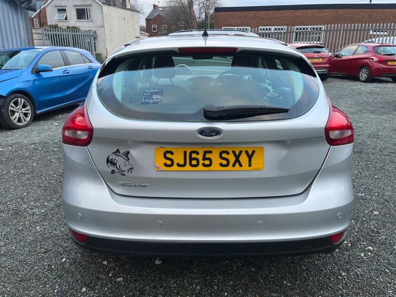 FORD FOCUS