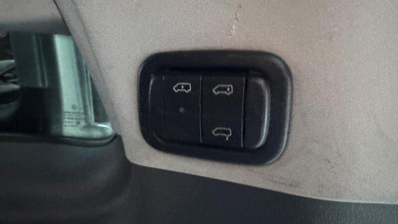 MERCEDES-BENZ VIANO
