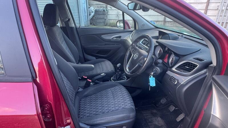 VAUXHALL MOKKA